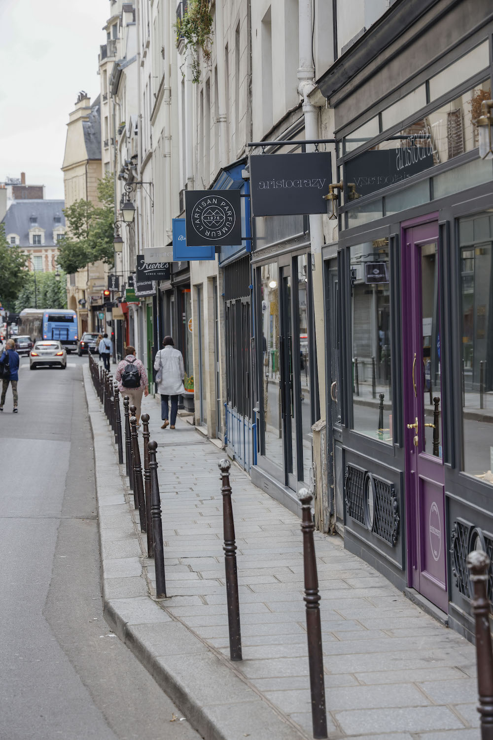 Rue commercante, Scoopitone, Label Images, Paris, Boutiques, France, Loïc Baratoux, FFEF, Phototheque CDNA. Photo: Loïc Baratoux/Label Images